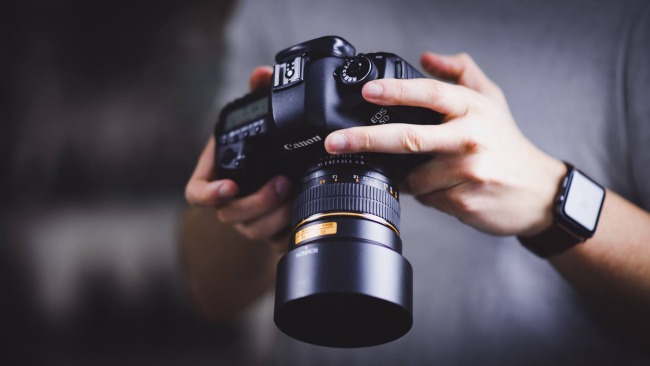 Buy cameras Grand Rapids local photographers selfies